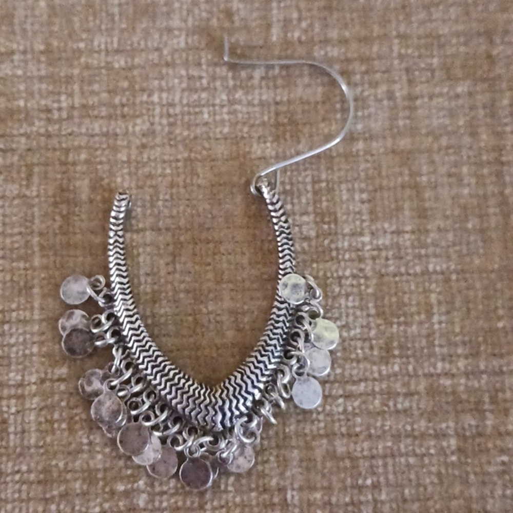 Vintage Large Silver Tone Earrings - Picture 6 of 6